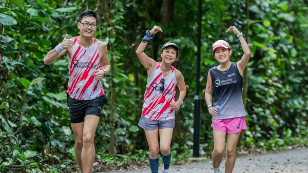 Vital dietary recommendations for expecting mothers in the uk aged 40+: addressing unique health requirements